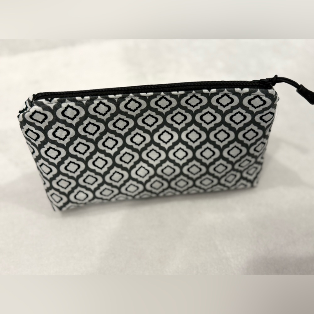 Black and White Geometric Pattern makeup bag
